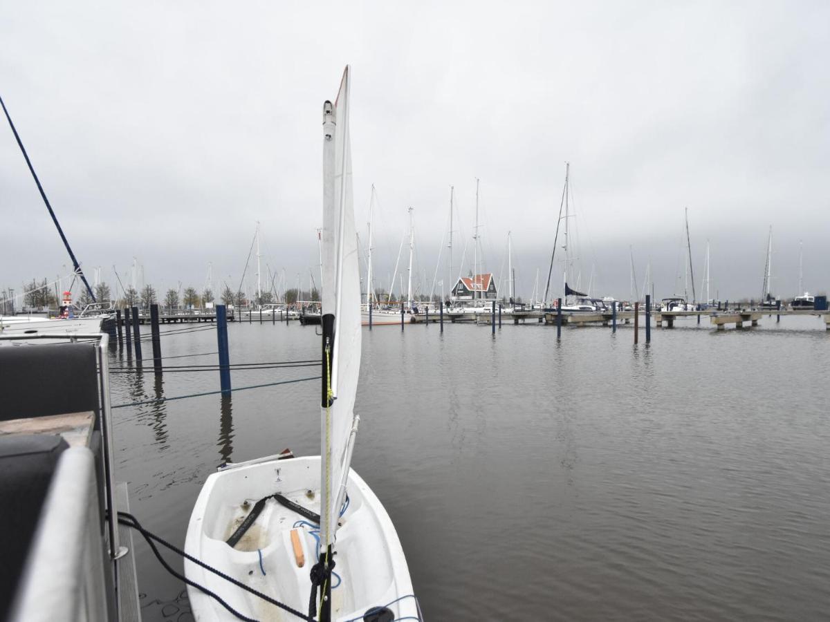 Beautiful Houseboat In The Harbour Of Volendam Near Centre Hotel Luaran gambar
