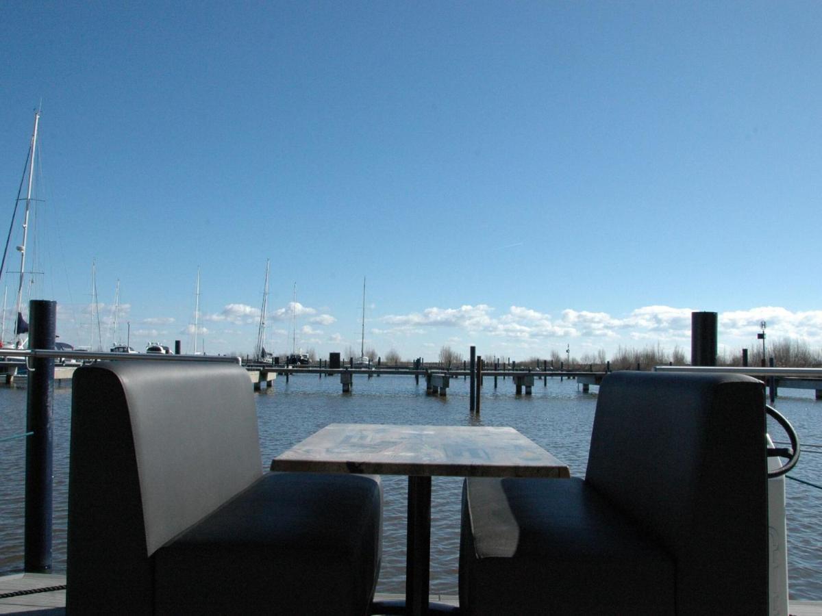 Beautiful Houseboat In The Harbour Of Volendam Near Centre Hotel Luaran gambar