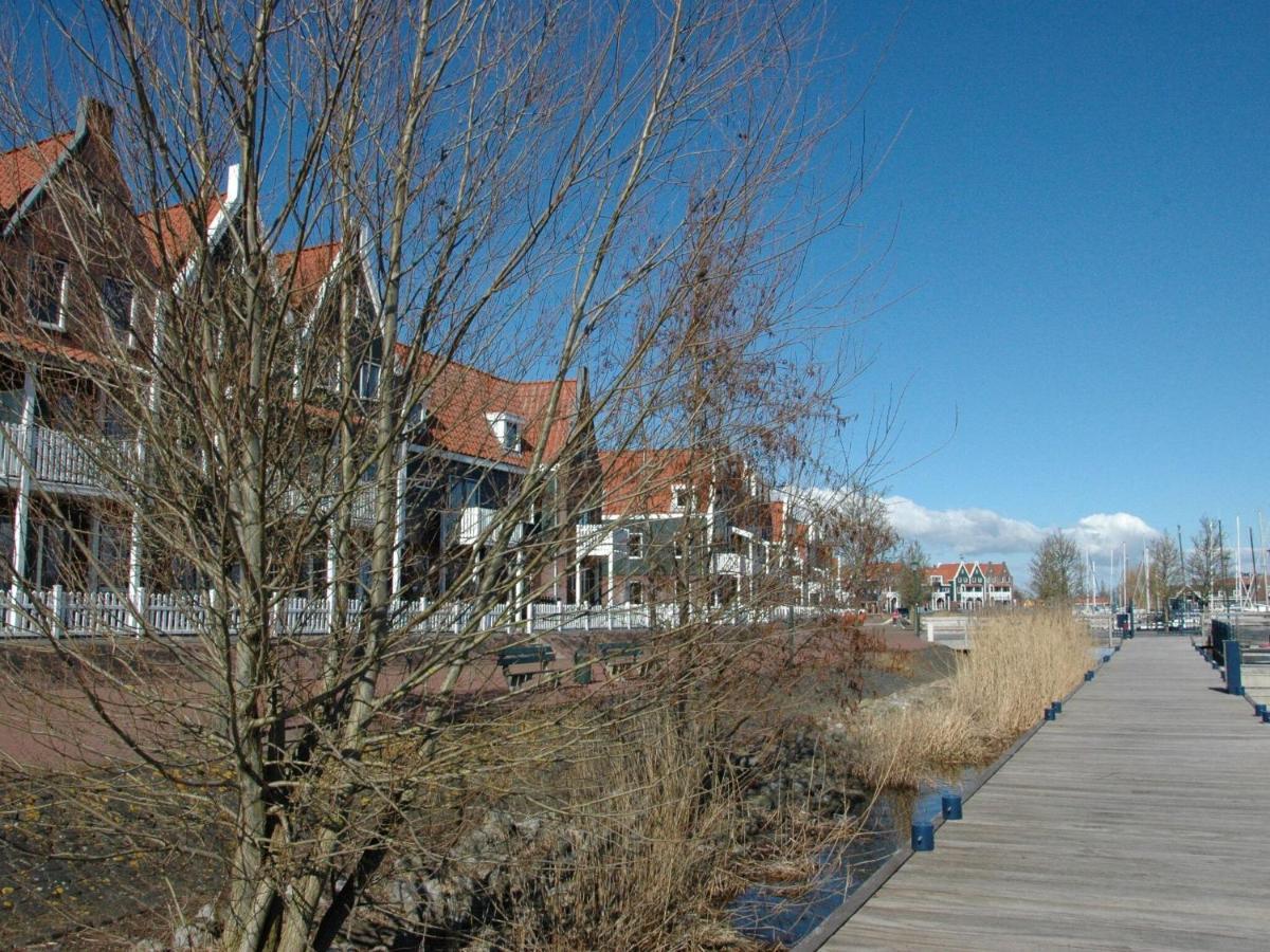 Beautiful Houseboat In The Harbour Of Volendam Near Centre Hotel Luaran gambar