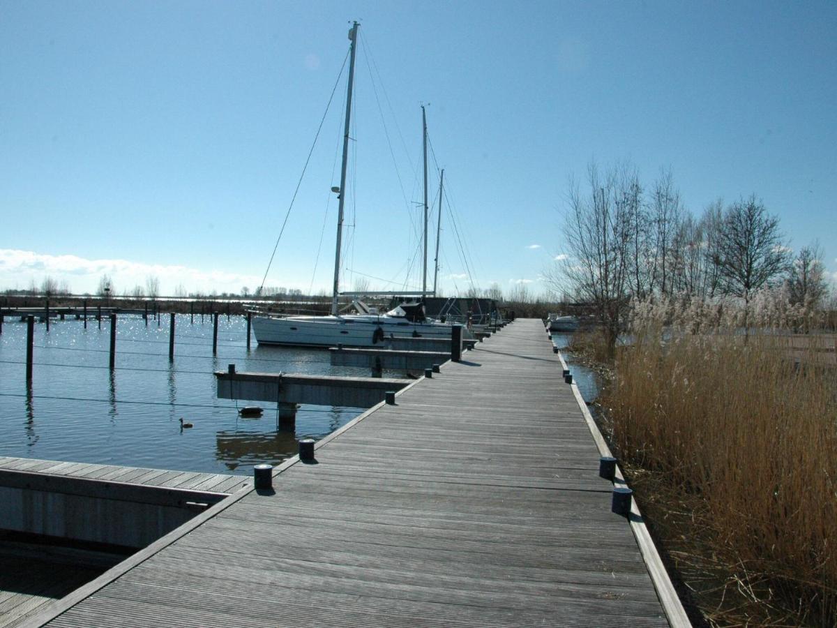 Beautiful Houseboat In The Harbour Of Volendam Near Centre Hotel Luaran gambar